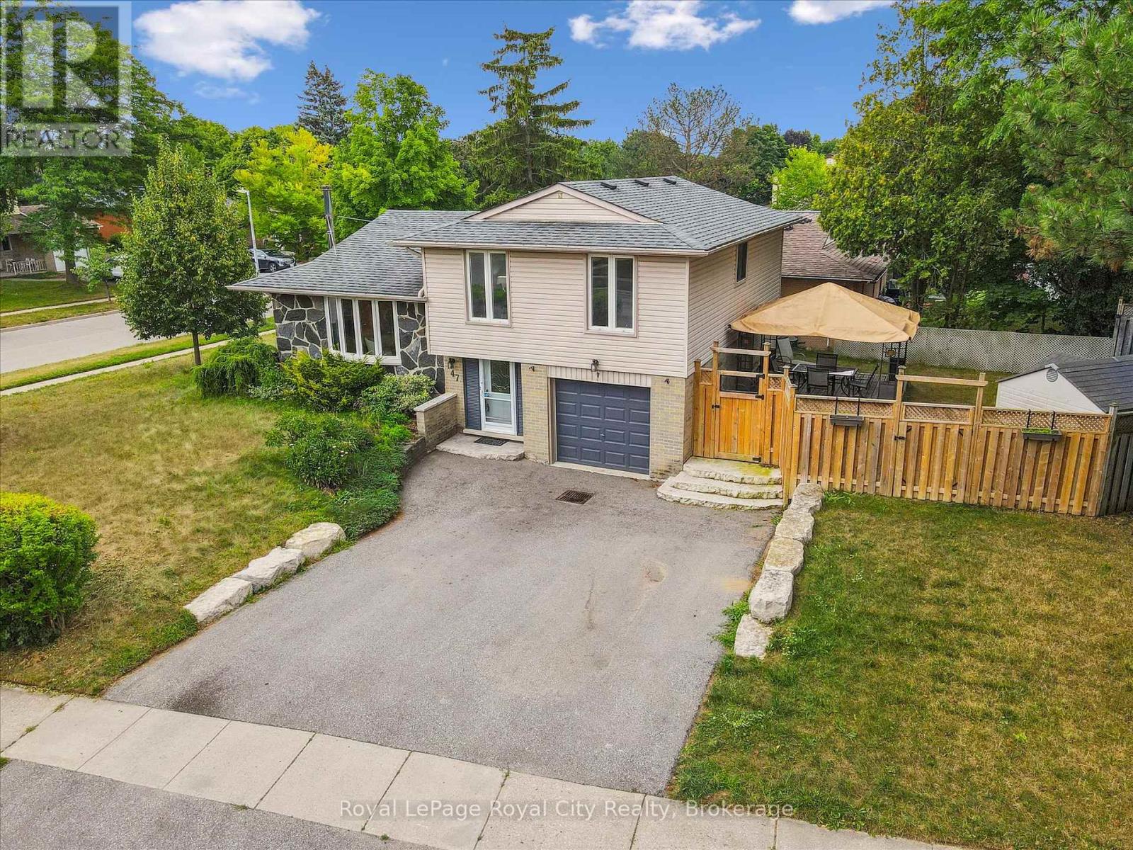 47 ARGYLE DRIVE - 3
