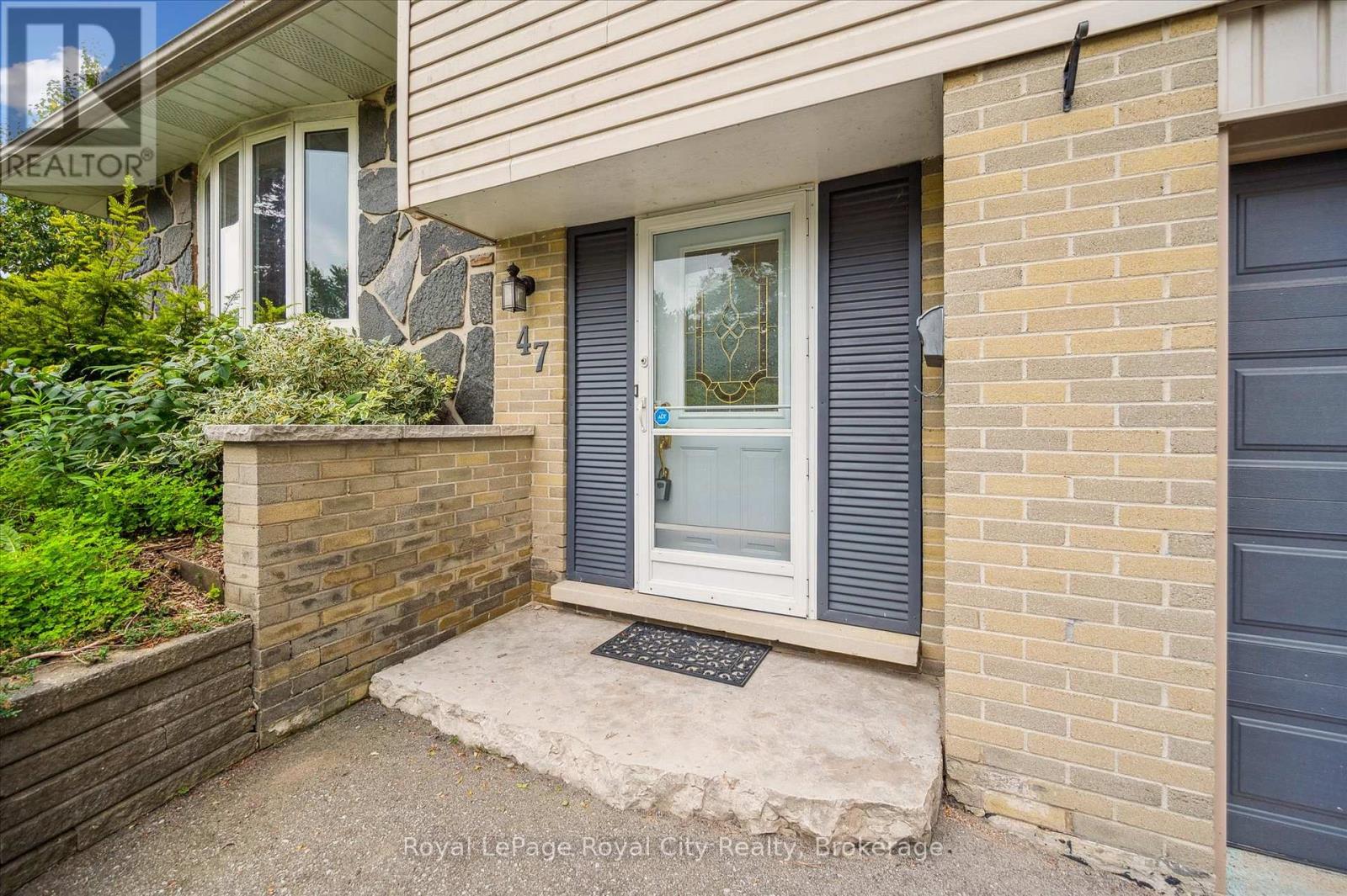47 ARGYLE DRIVE - 5