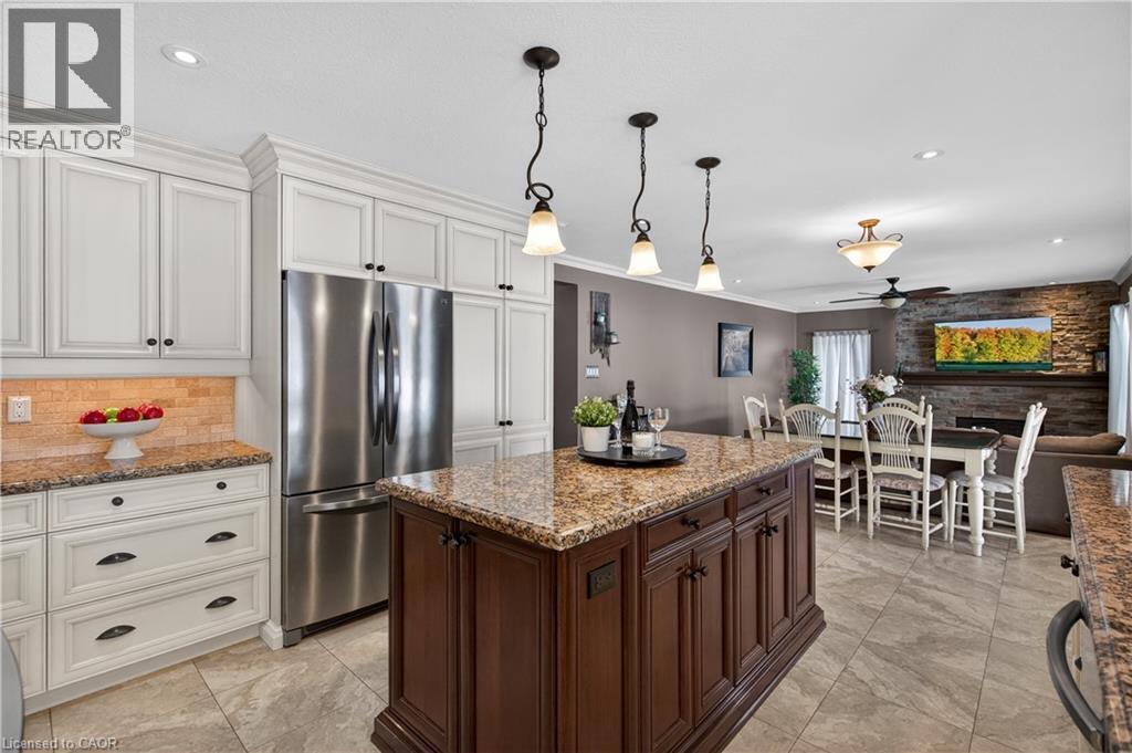 2264 BRITANNIA ROAD - 13
