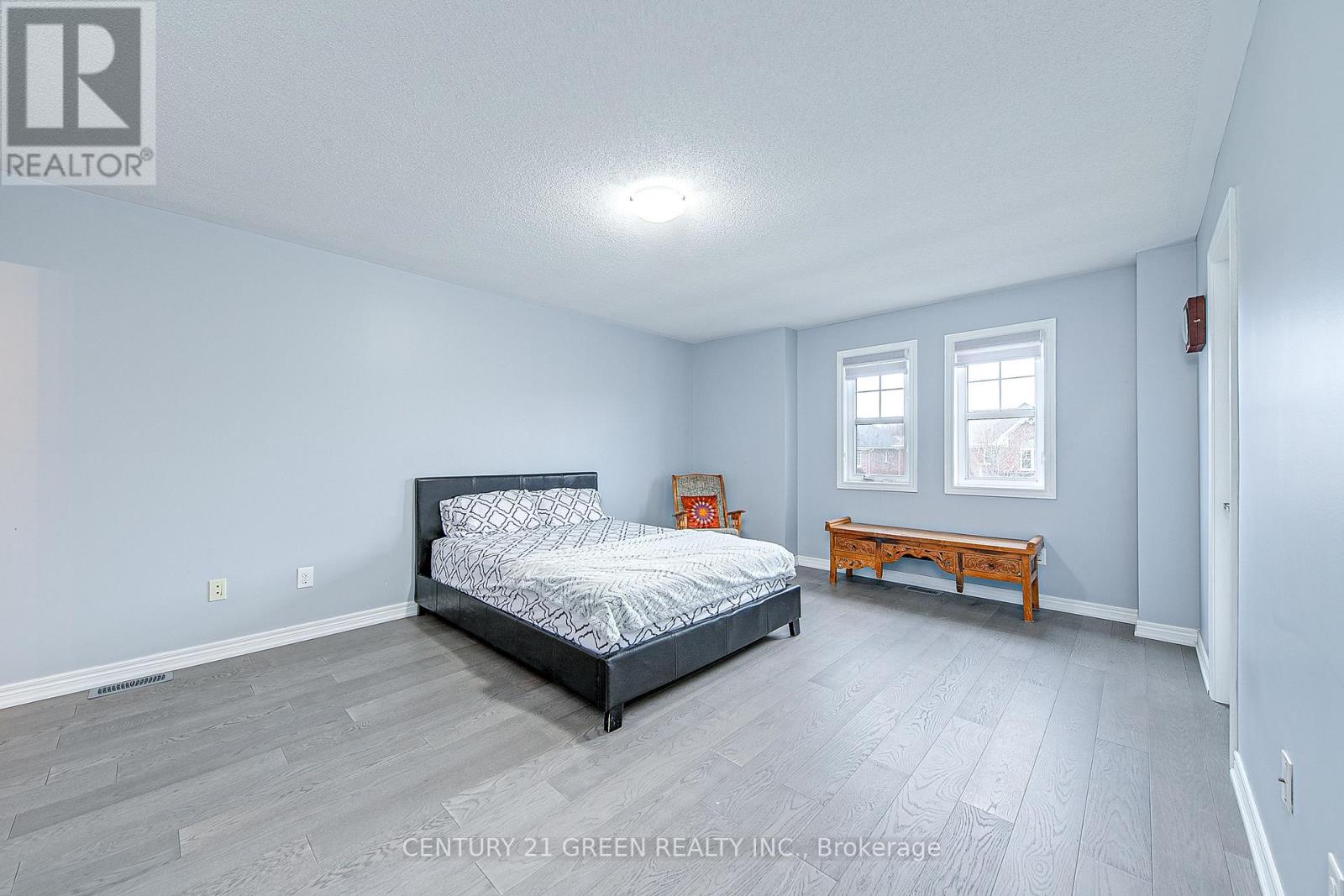 185 SHEPHARD AVENUE - 14