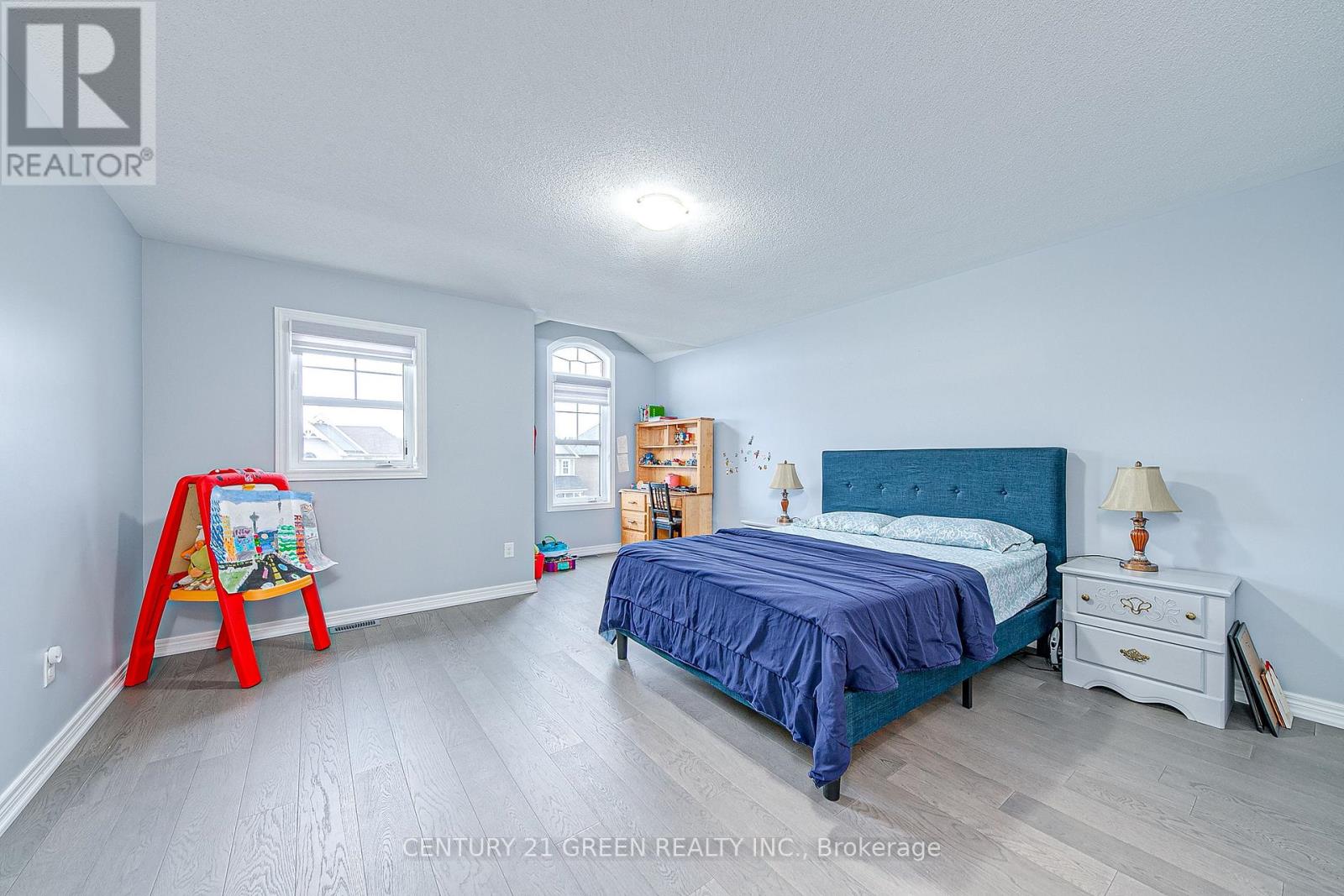 185 SHEPHARD AVENUE - 16