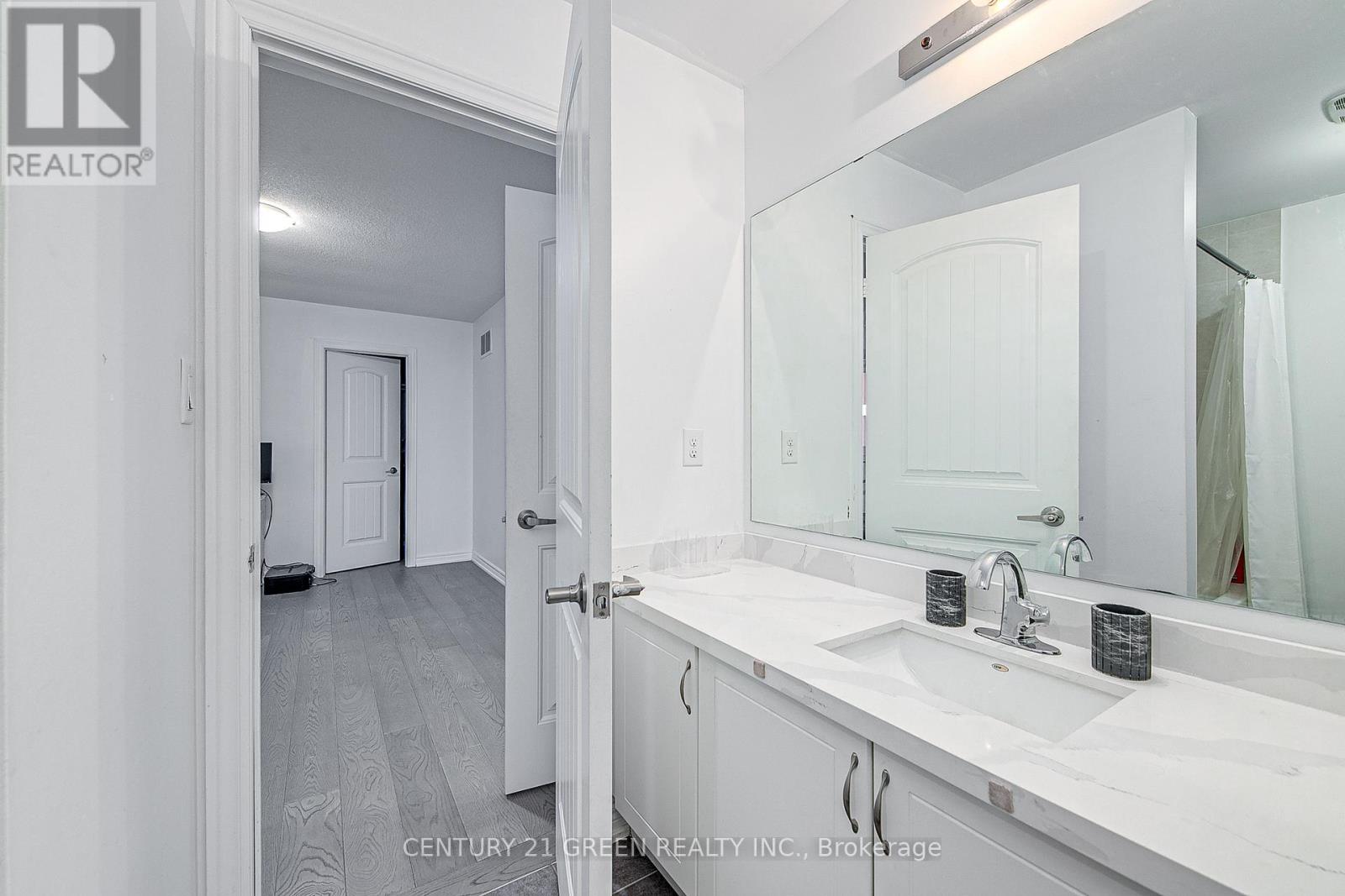 185 SHEPHARD AVENUE - 19