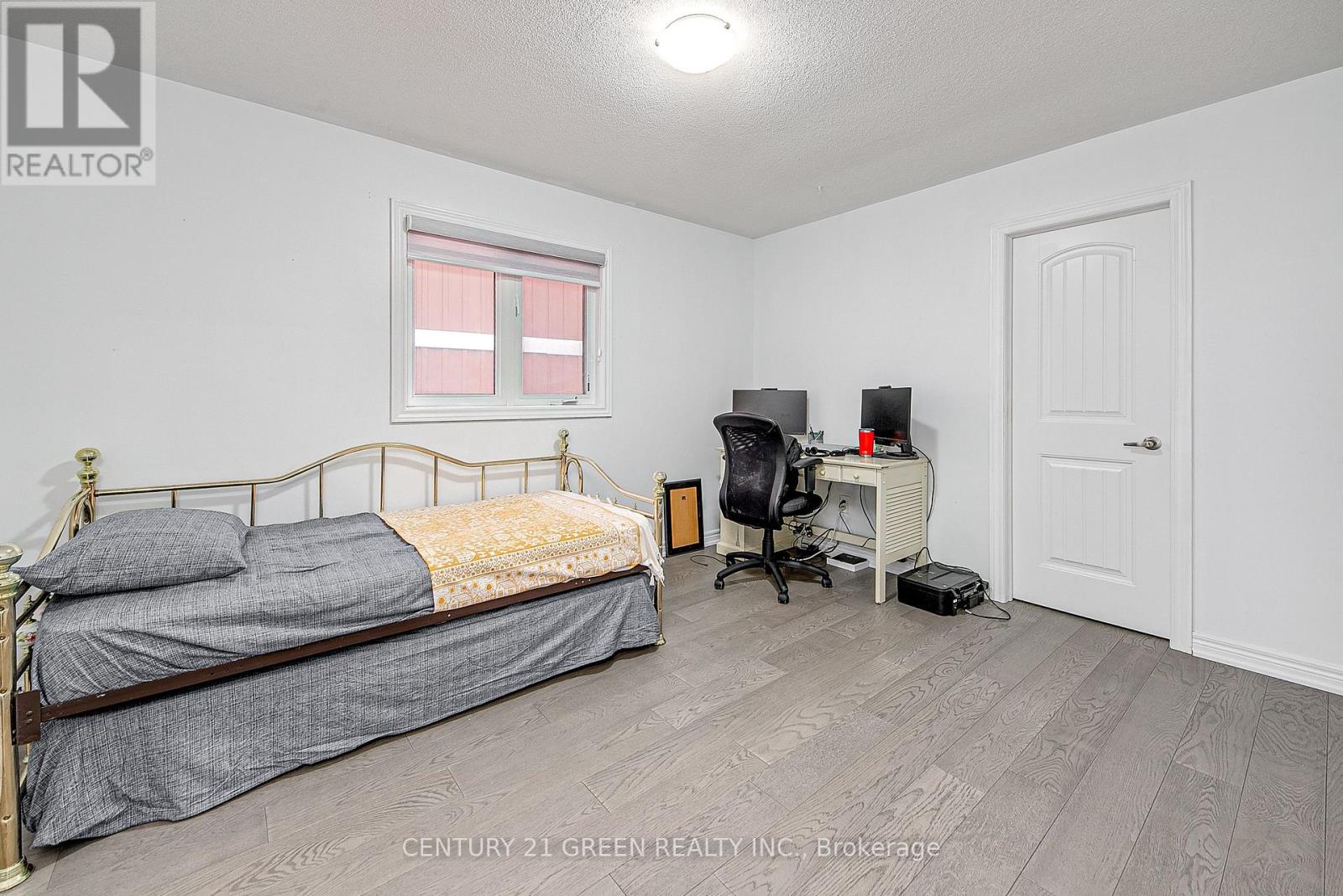 185 SHEPHARD AVENUE - 20