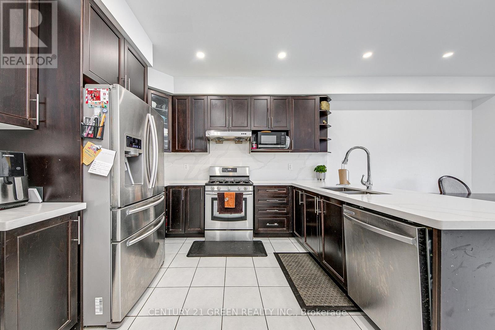 185 SHEPHARD AVENUE - 5