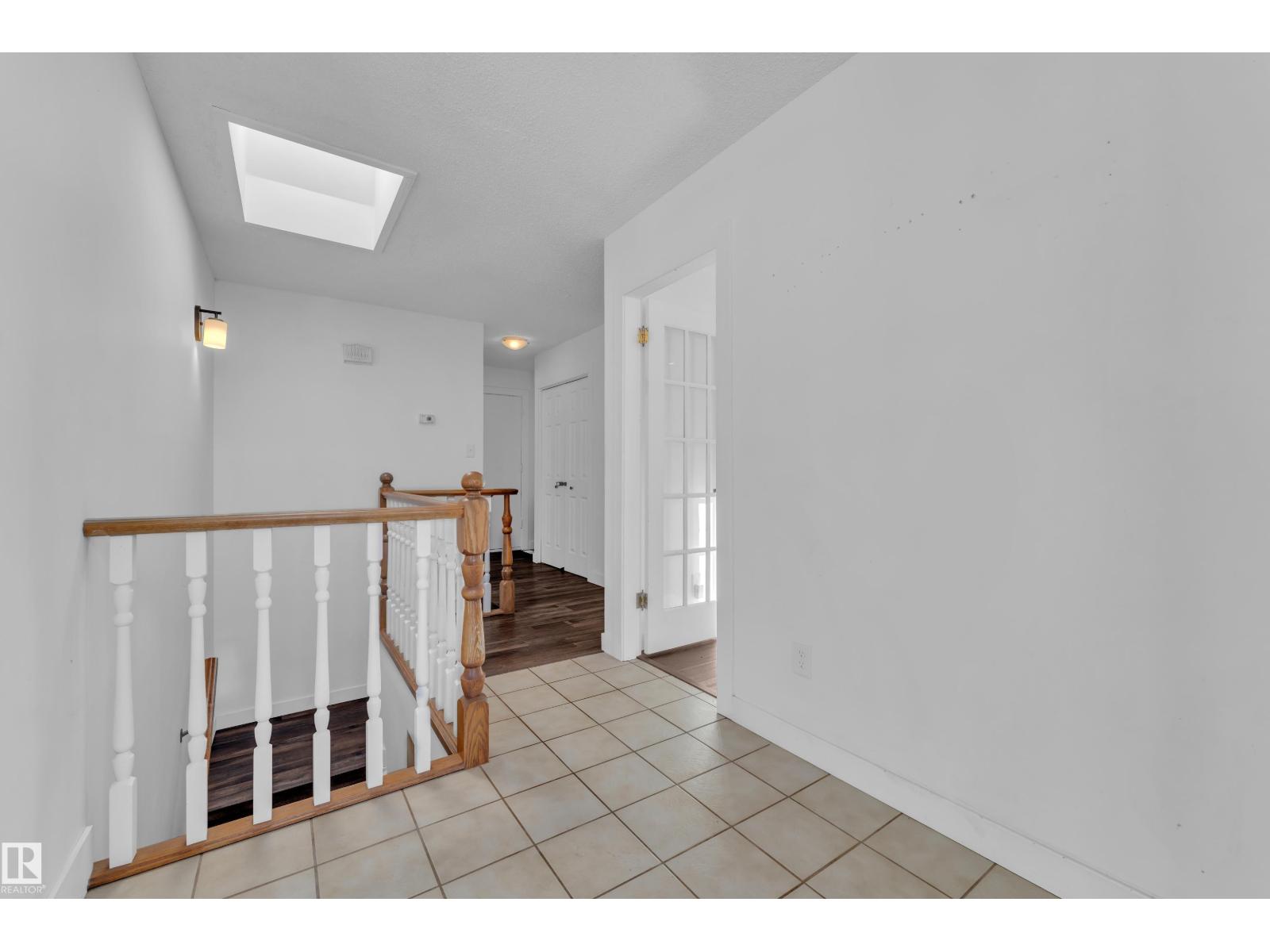 20920 9 AV NW, Edmonton