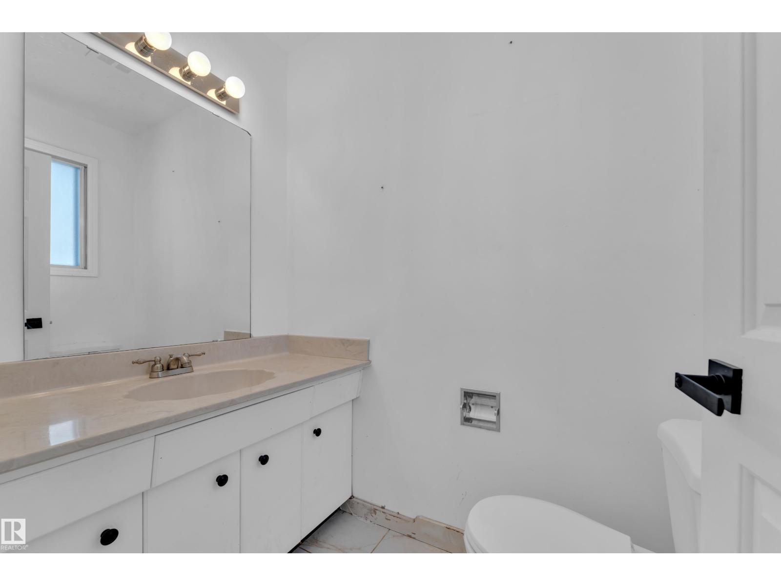 20920 9 AV NW - 27
