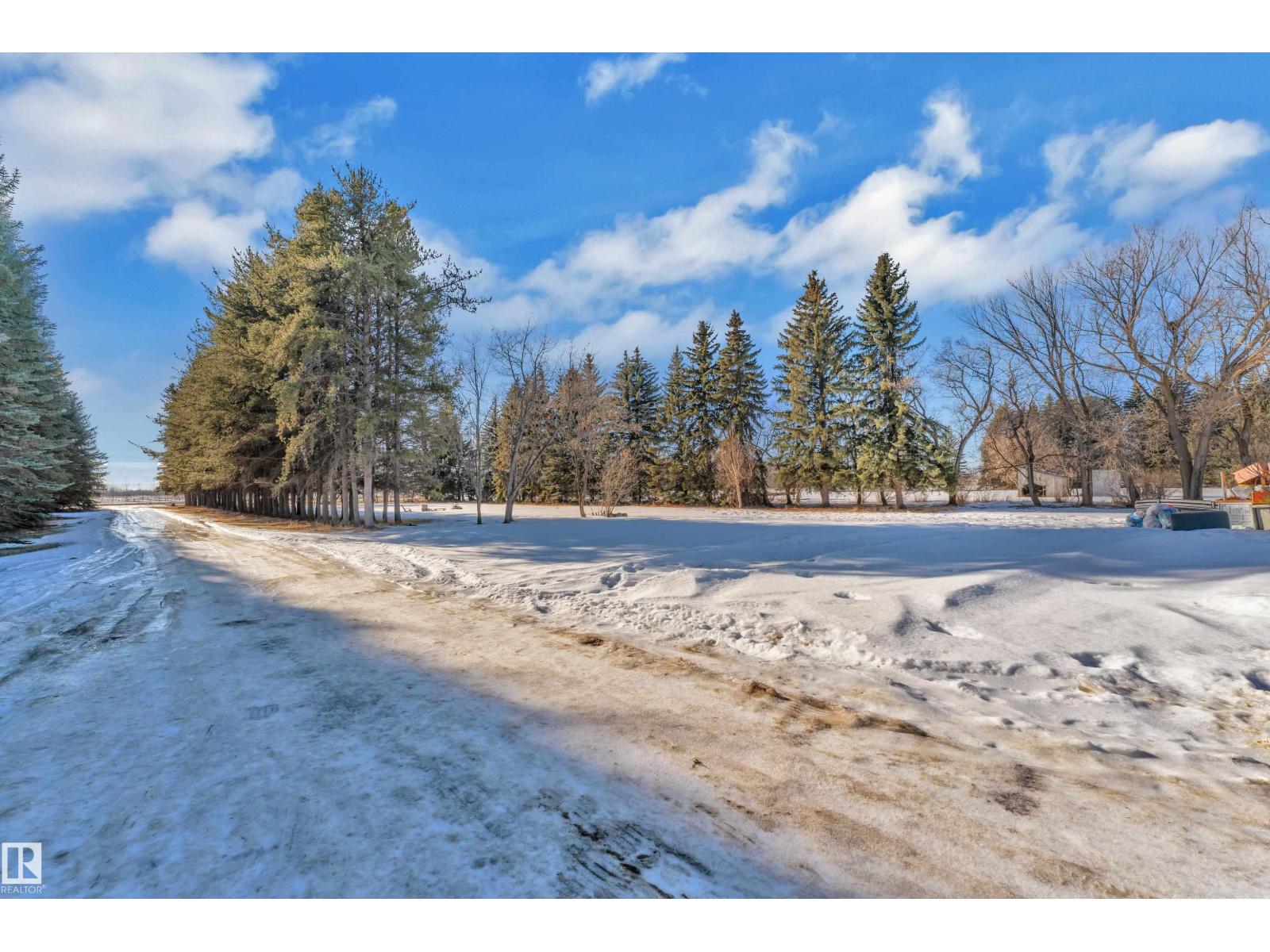 20920 9 AV NW - 44