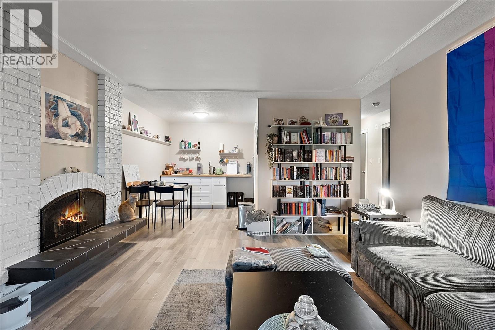 206 3244 Seaton St, Saanich