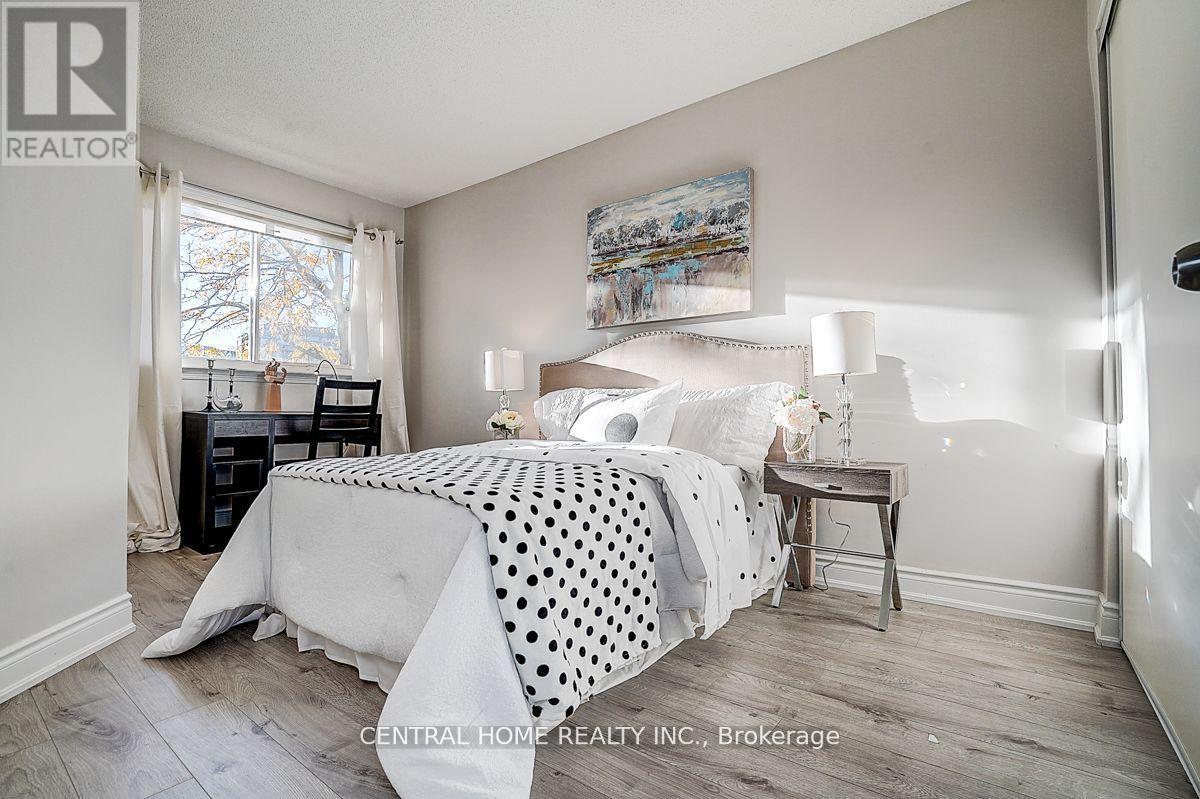 #11 988 SHEPPARD AVENUE W - 13