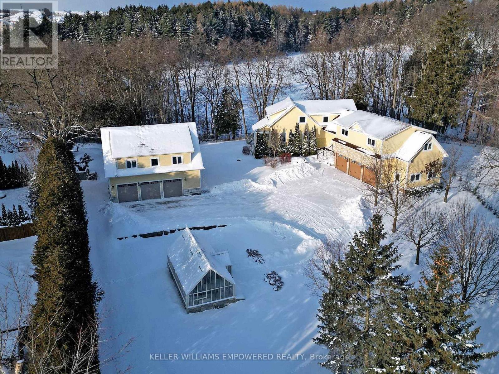 Listing photo of 6 AND 8 MACLEOD ESTATE COURT