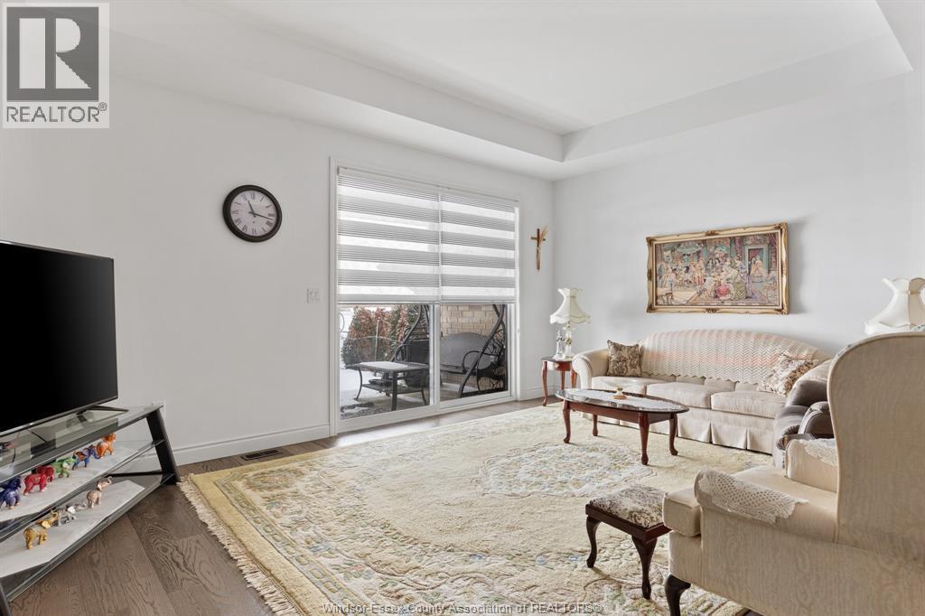 230 MCLELLAN AVENUE - 3