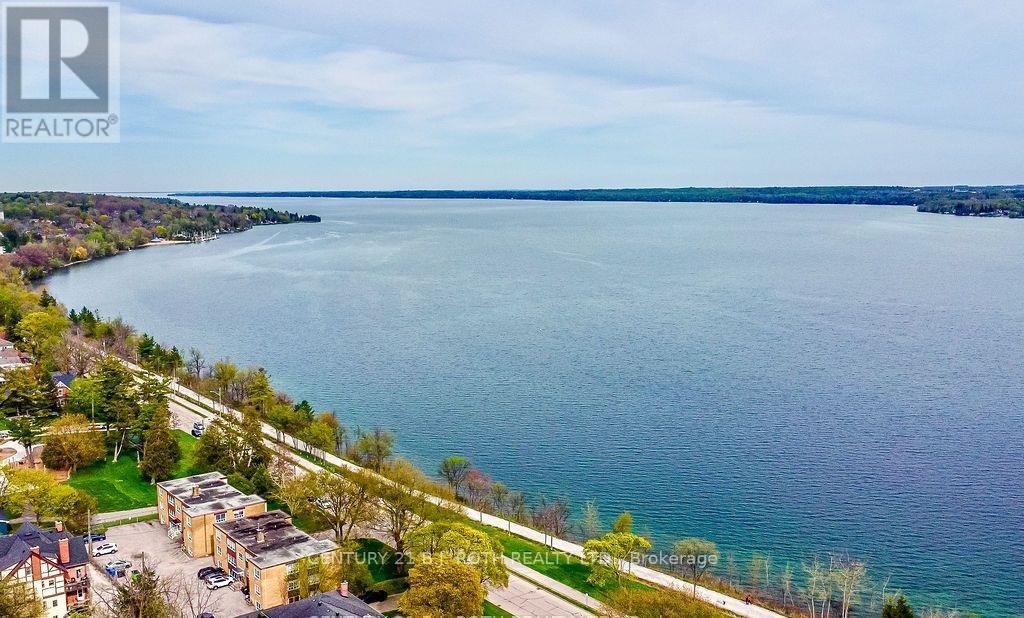 181 Collier Unit 405 photo 4