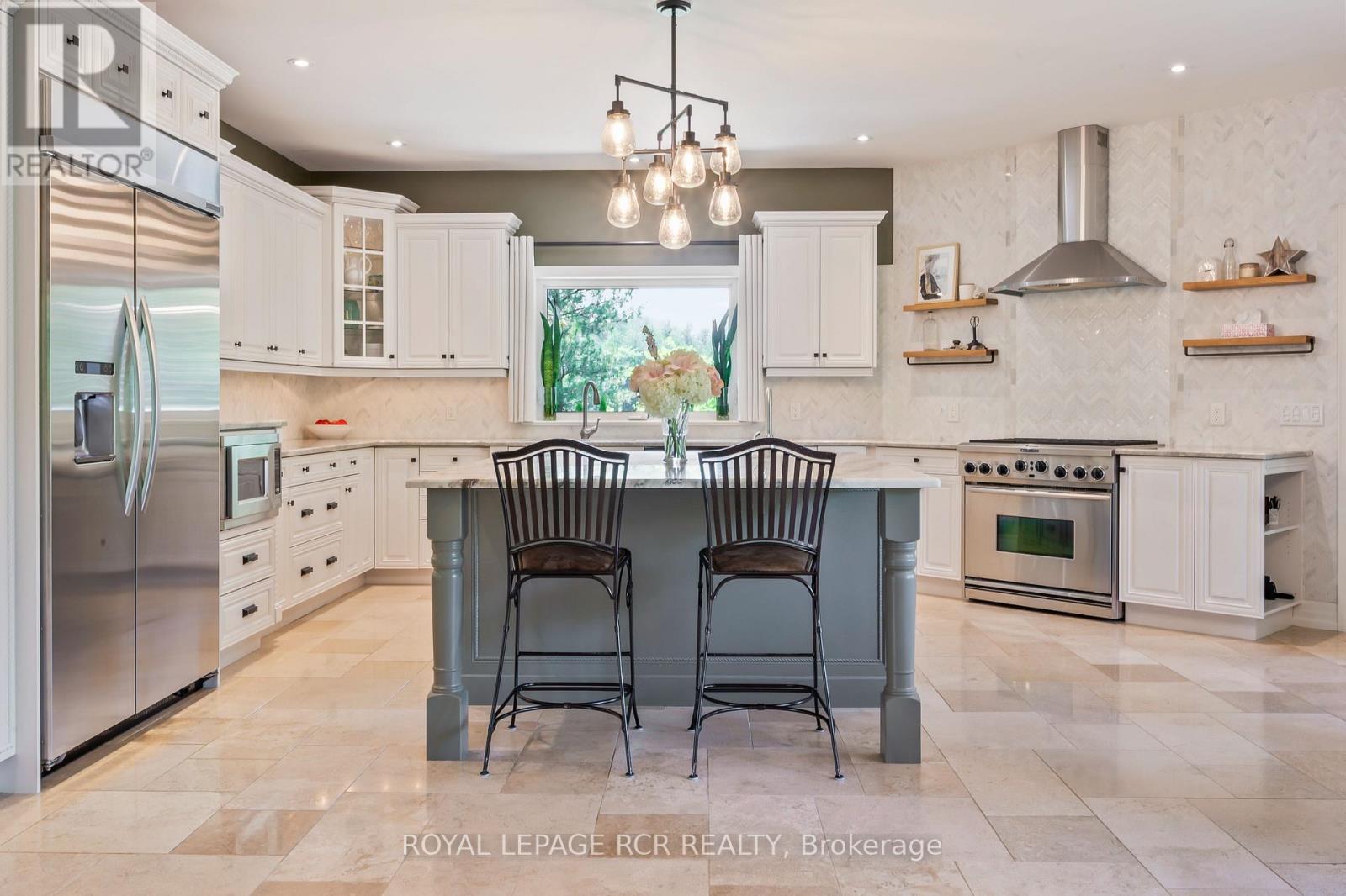 9727 DUNDAS STREET E - 17