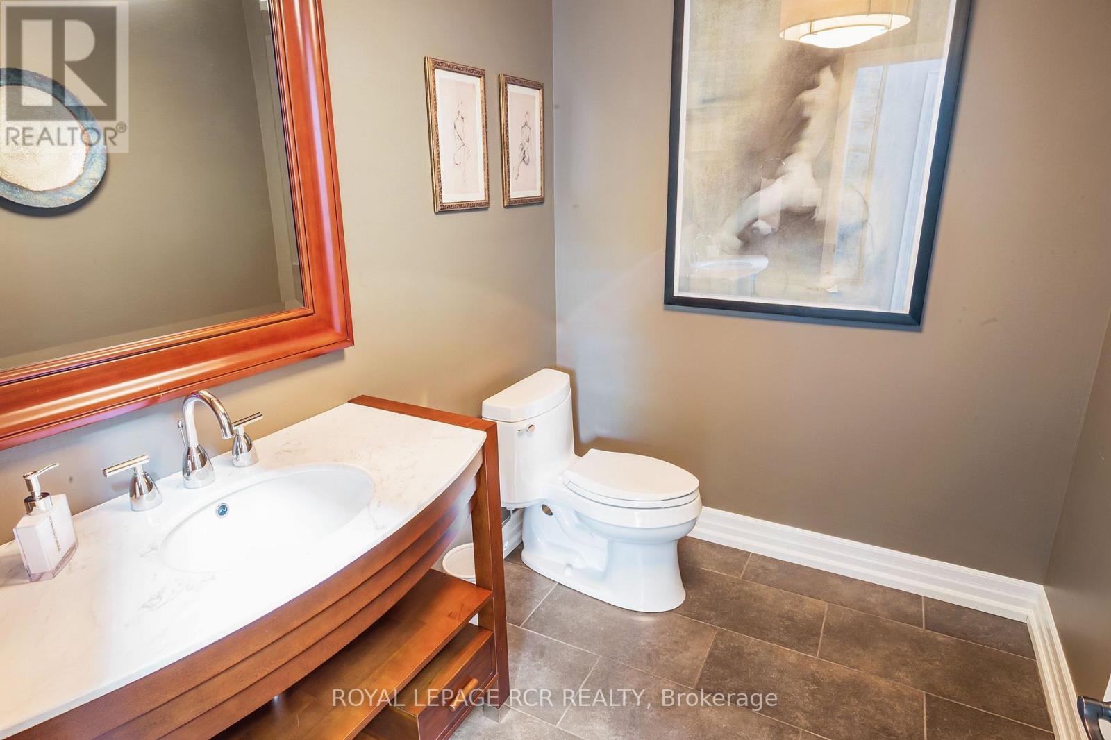 9727 DUNDAS STREET E - 27