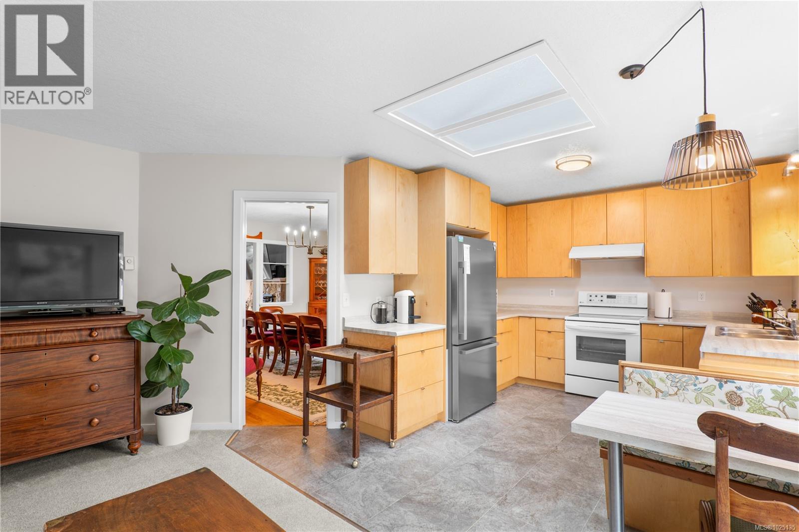  1920 St. Ann Street, Oak Bay