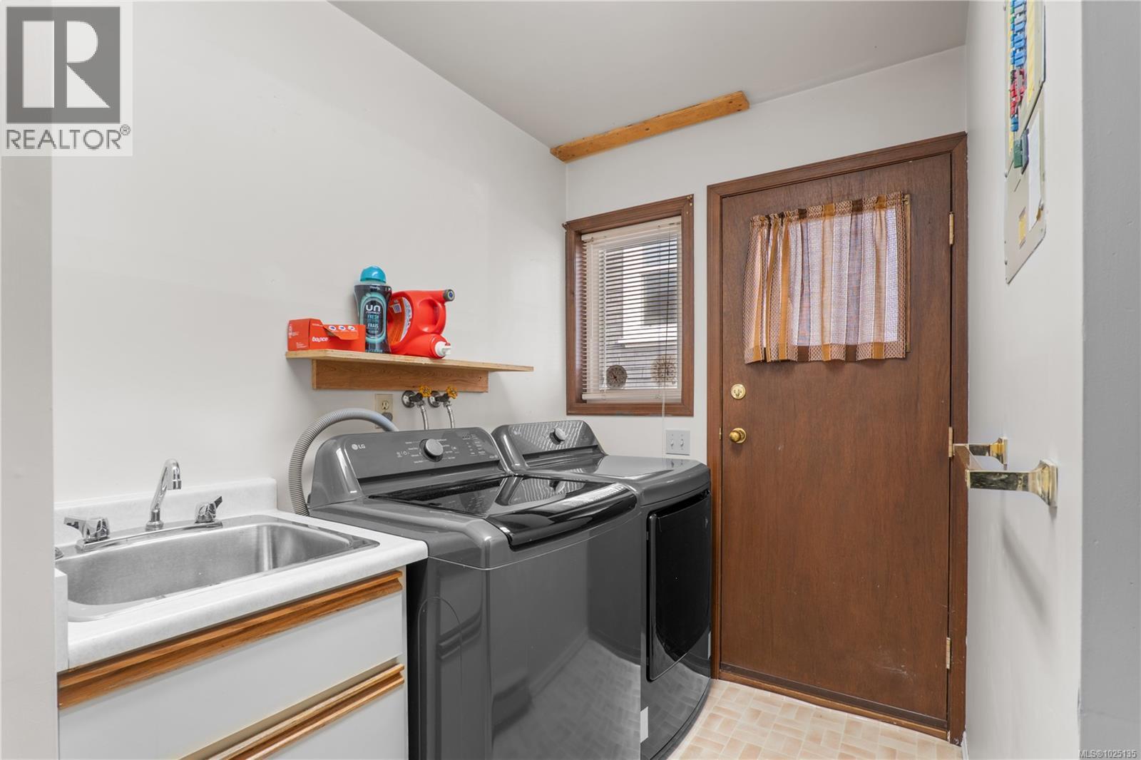  1920 St. Ann Street, Oak Bay