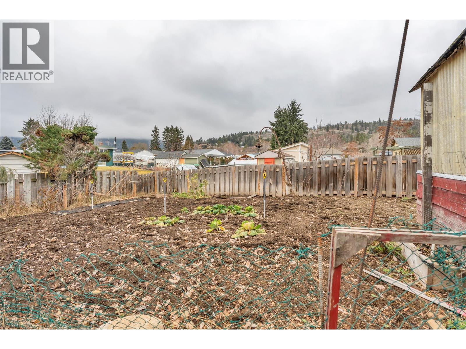  10919 Acland Street, Summerland