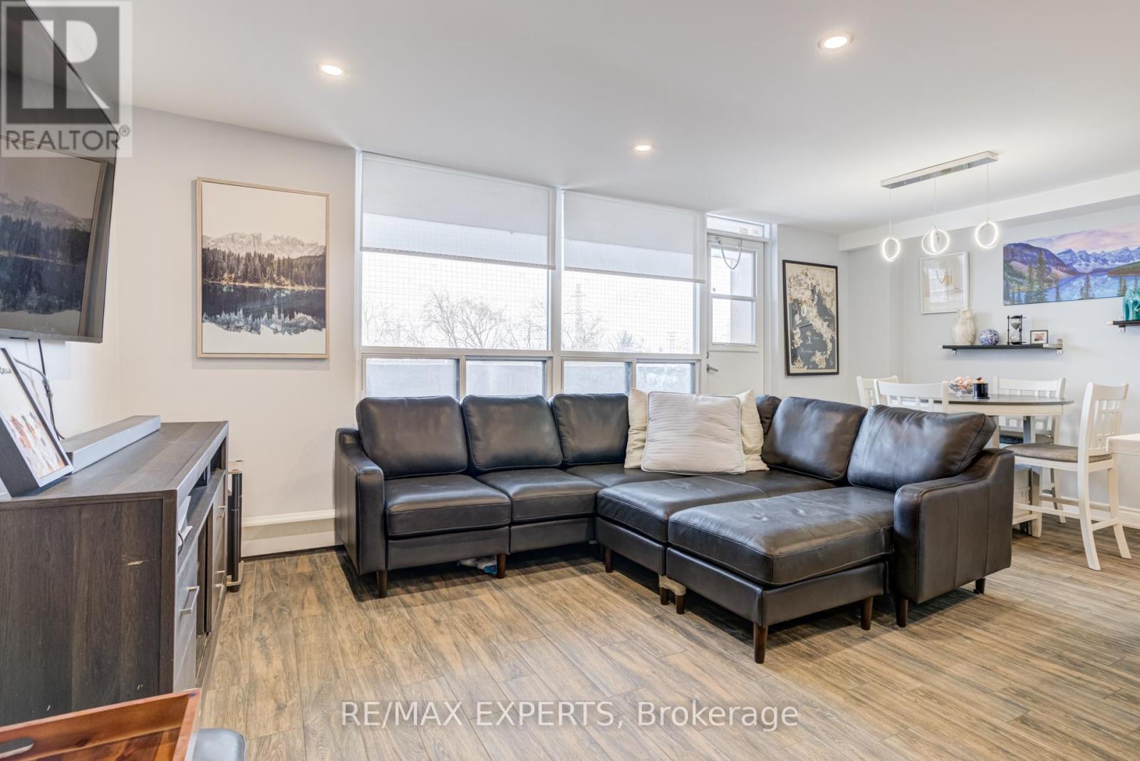 406 - 3390 WESTON ROAD - Photo 2 of 41, Toronto (Humbermede), Ontario