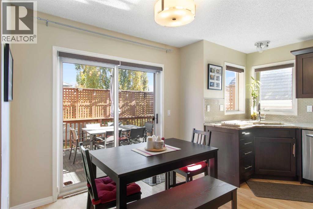 Single Family House for Sale in  Spring Crescent SW Springbank Hill Calgary 