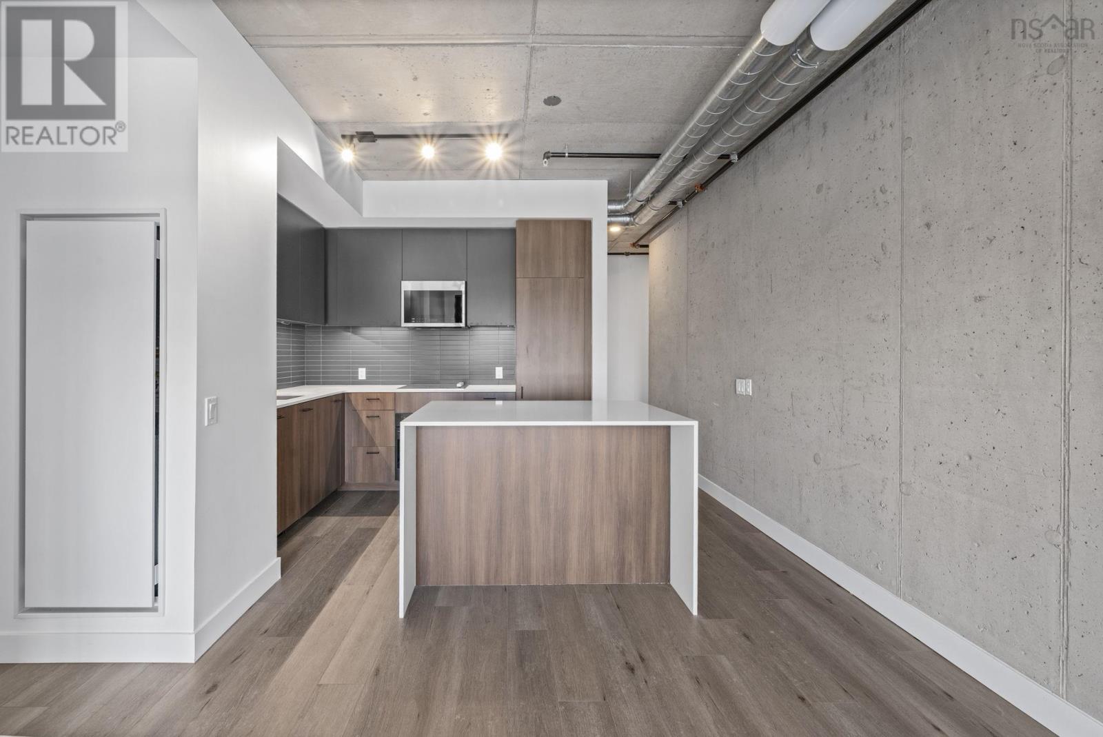 Property 11 of 49 of 606 5511 Bilby Street