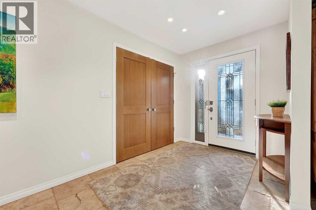 Single Family House Bungalow for Sale in  St Andrews Place NW St Andrews Heights Calgary 