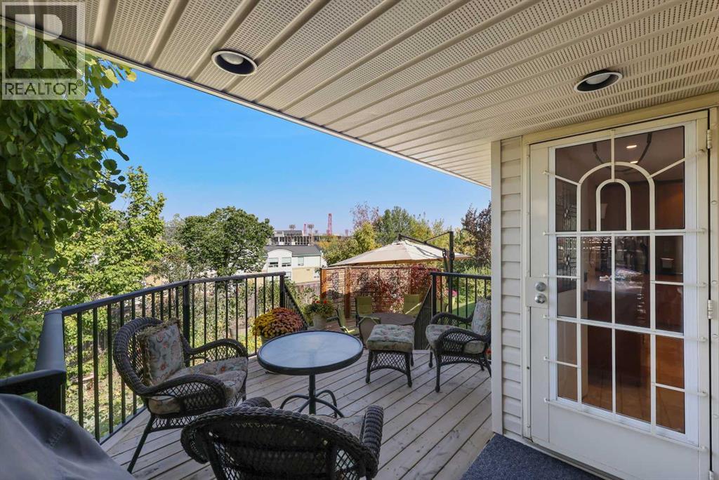 Single Family House Bungalow for Sale in  St Andrews Place NW St Andrews Heights Calgary 