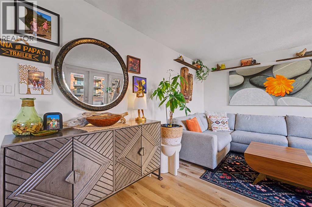 Single Family House for Sale in    Avenue SW Beltline Calgary 