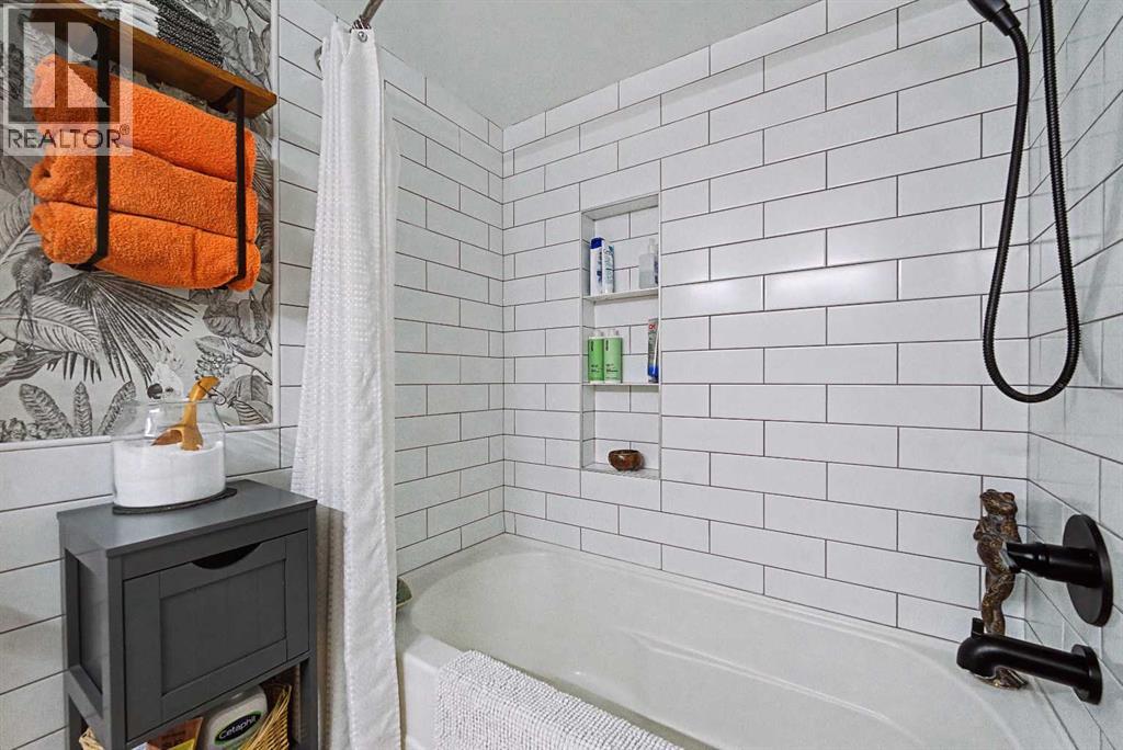 Single Family House for Sale in    Avenue SW Beltline Calgary 