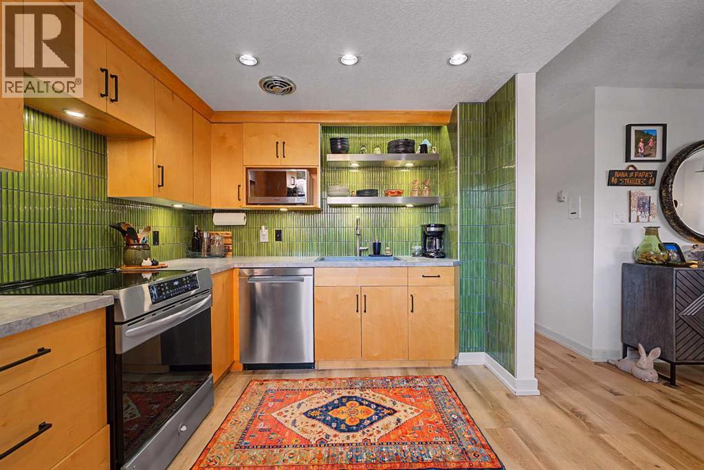 Single Family House for Sale in    Avenue SW Beltline Calgary 