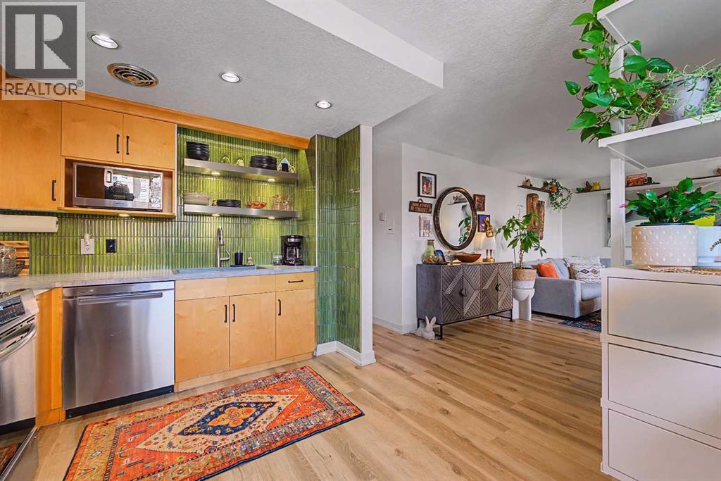 Single Family House for Sale in    Avenue SW Beltline Calgary 