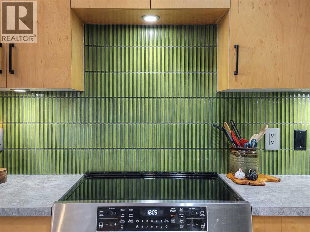 Single Family House for Sale in    Avenue SW Beltline Calgary 