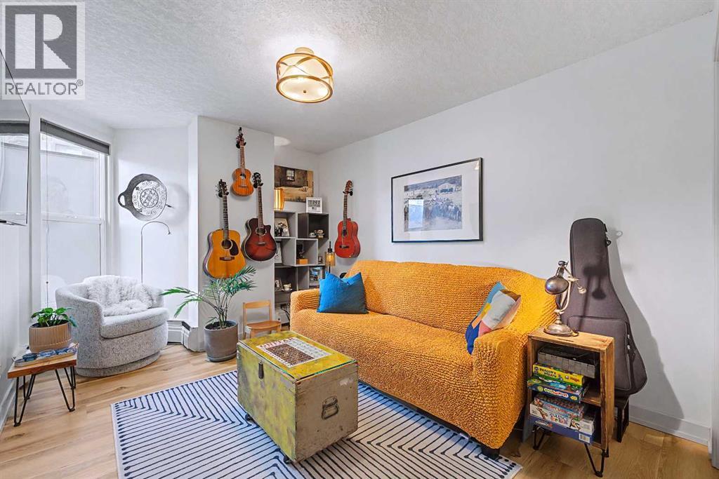 Single Family House for Sale in    Avenue SW Beltline Calgary 