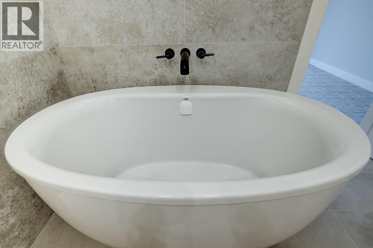 75 Predator Ridge Drive Unit# 205, Vernon