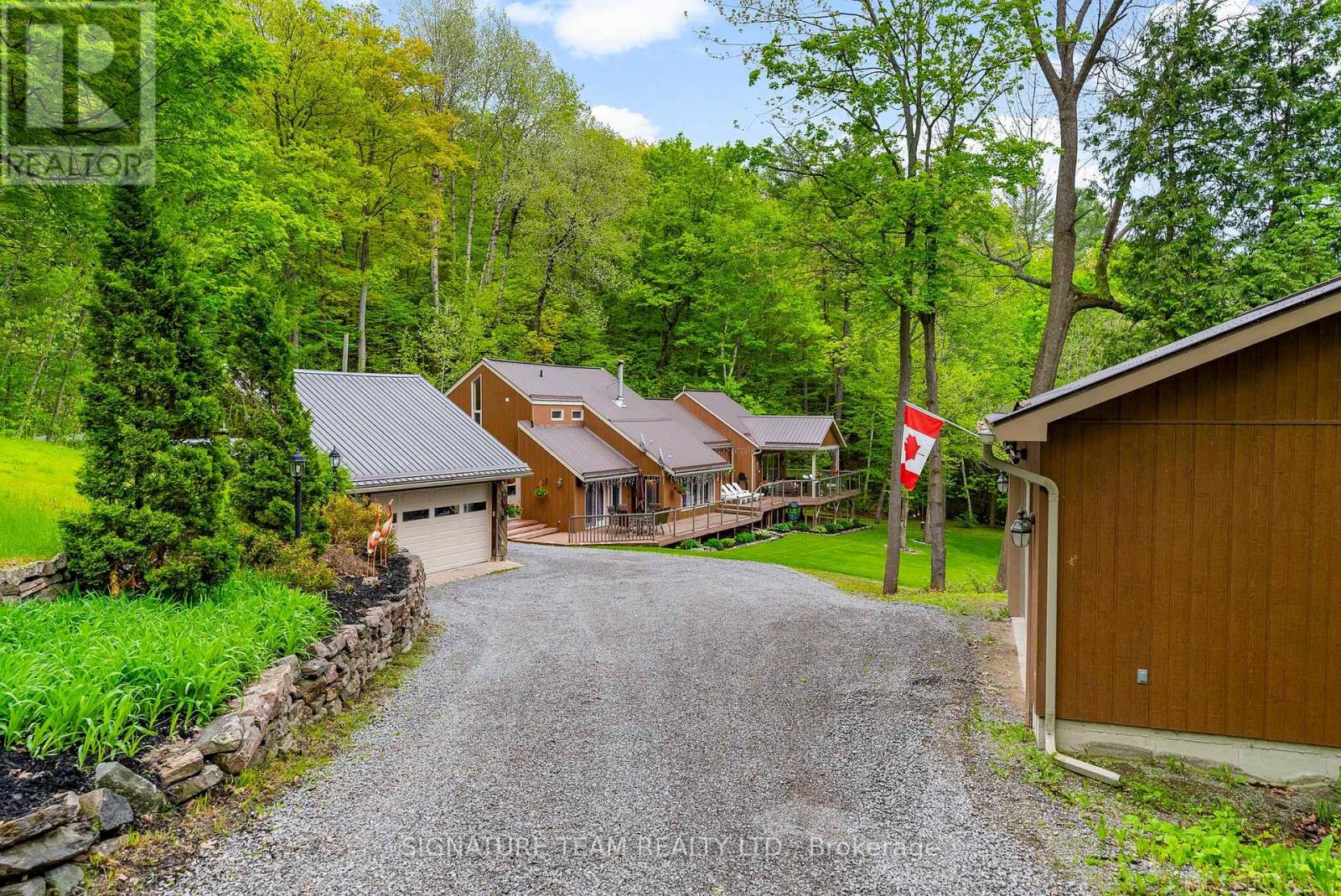 585B TWO MILE TRAIL - 41