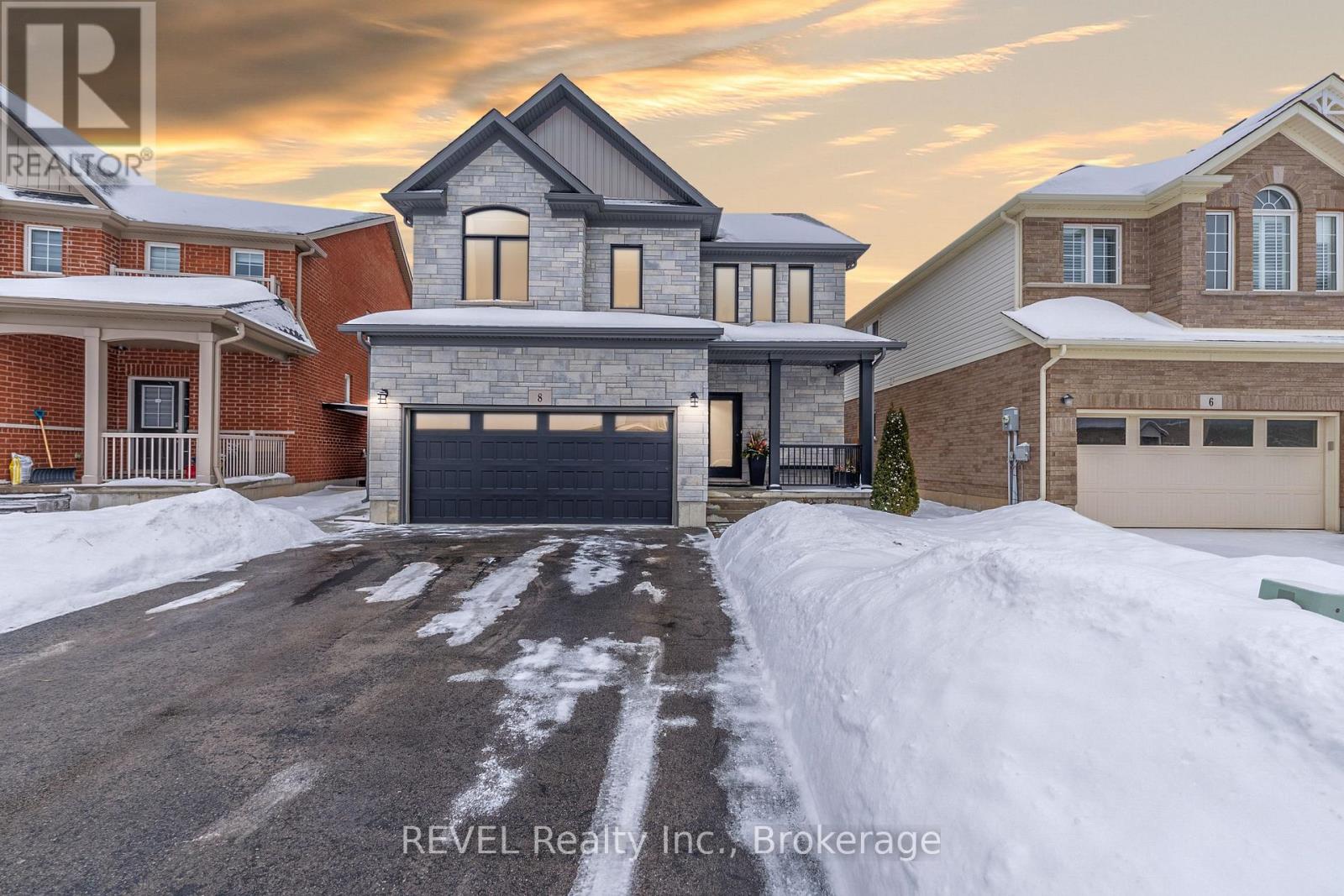 8 ELDERBERRY ROAD - Photo 2 of 50, Thorold (Confederation Heights), Ontario