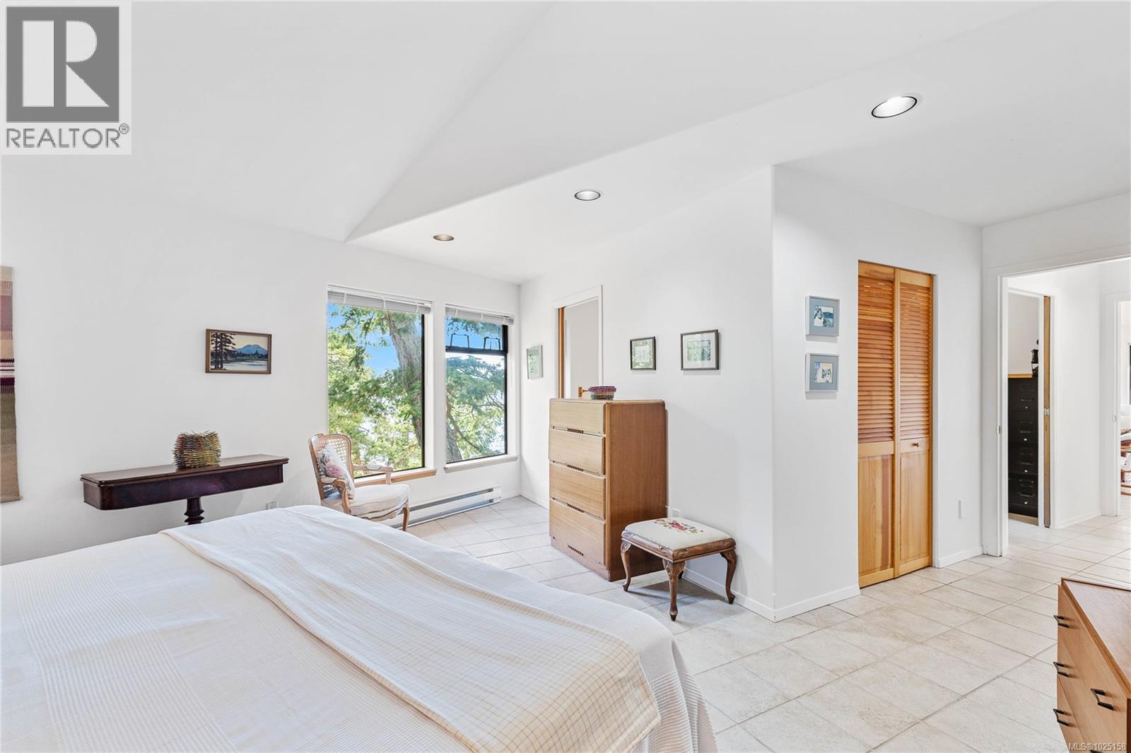 456 Scott Point Dr - 22