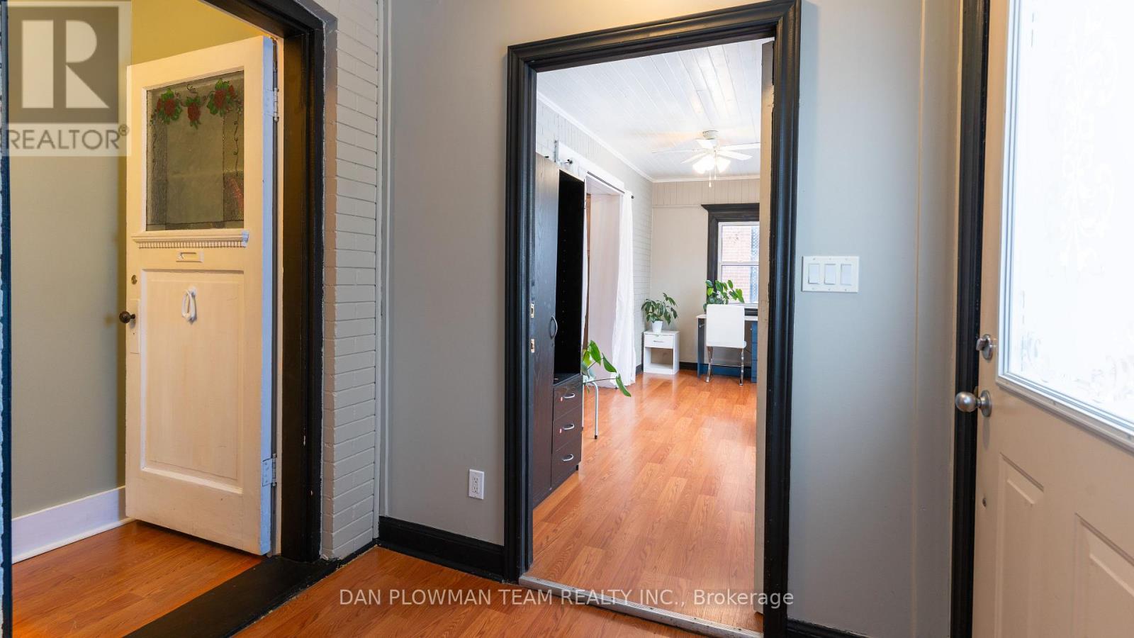 62 PARK ROAD S - Photo 2 of 34, Oshawa (Vanier), Ontario