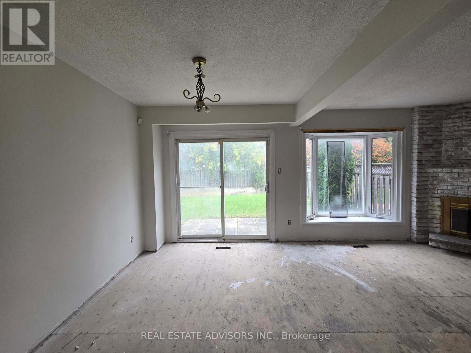 238 BRAYMORE BOULEVARD - 3