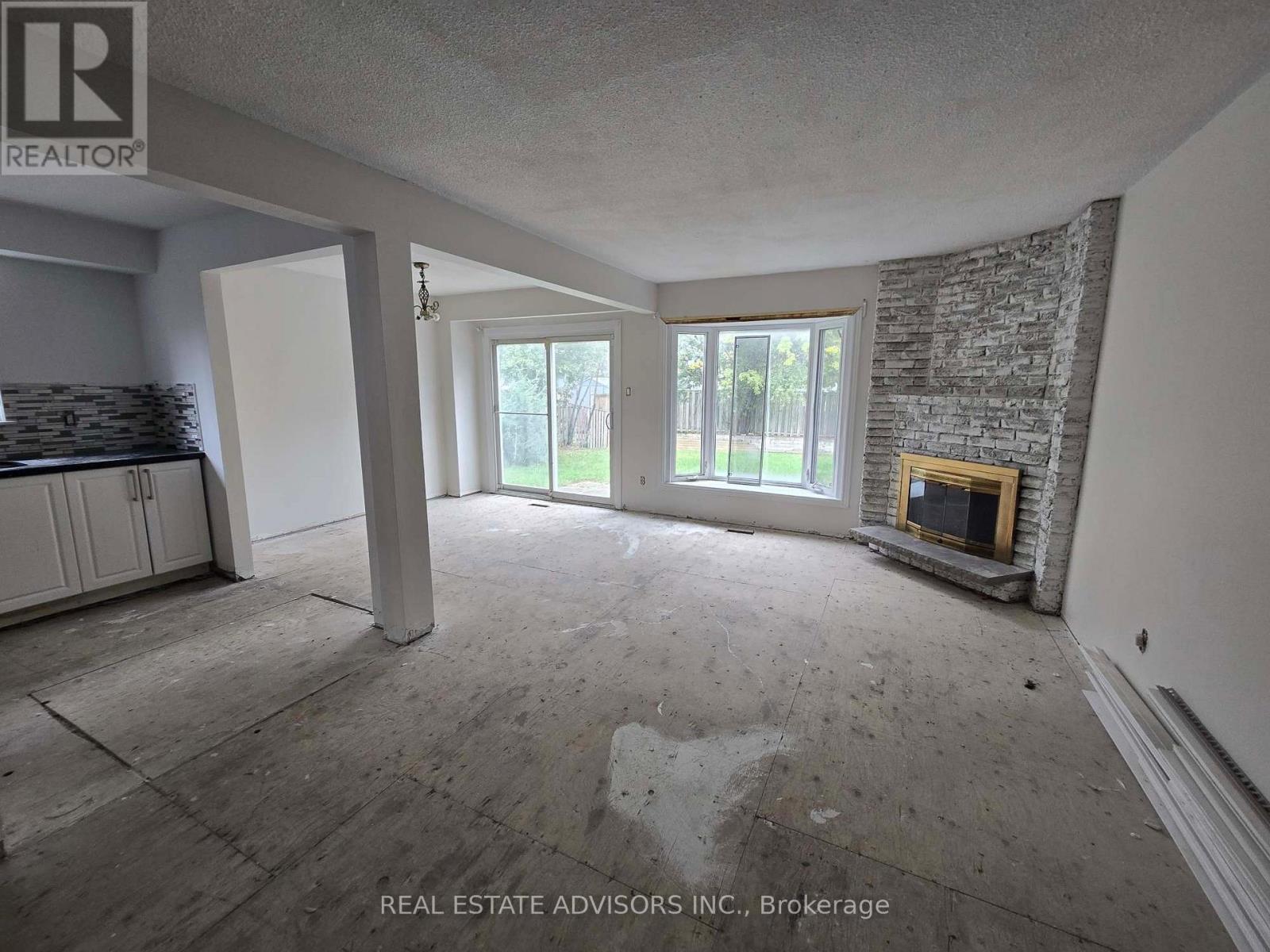 238 BRAYMORE BOULEVARD - 4