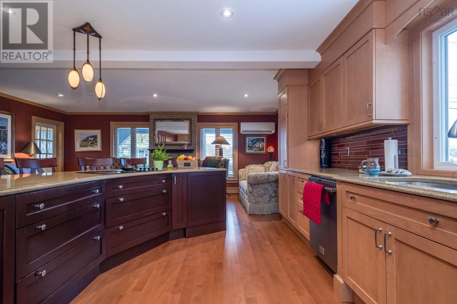 Property 10 of 49 of 3315 Highway 1