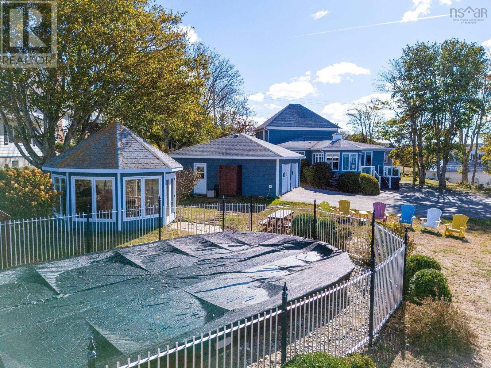 Property 37 of 49 of 3315 Highway 1