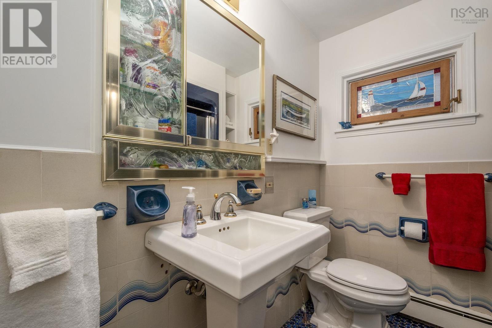 Property 24 of 49 of 3315 Highway 1