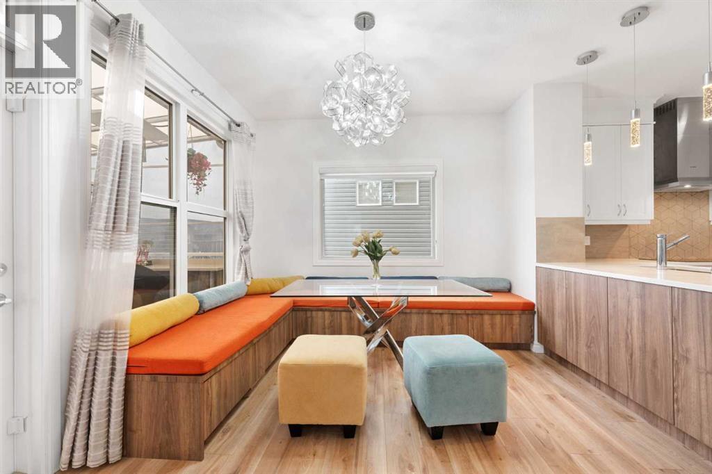 Single Family House for Sale in  Evansglen Circle NW Evanston Calgary 