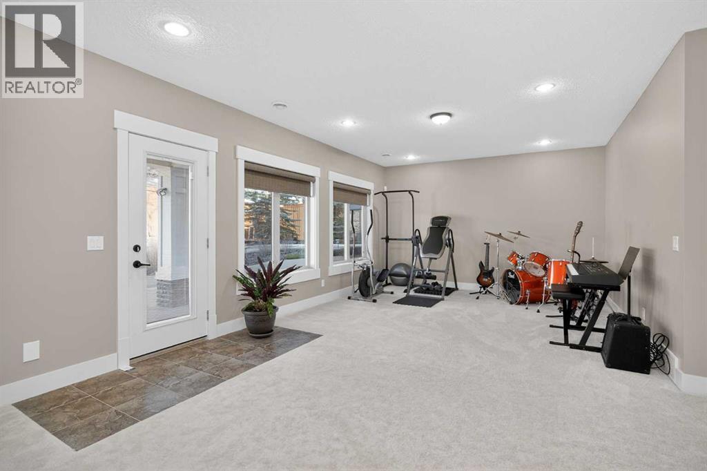 Single Family House for Sale in  Rockcliff Grove NW Rocky Ridge Calgary 