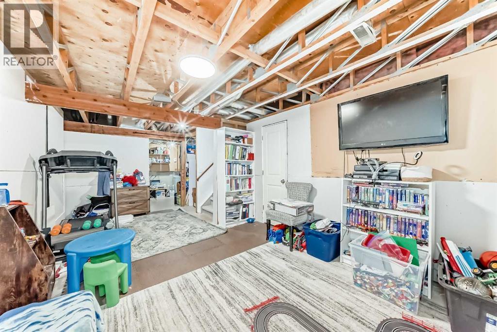 Single Family House for Sale in  Woodfern Road SW Woodbine Calgary 