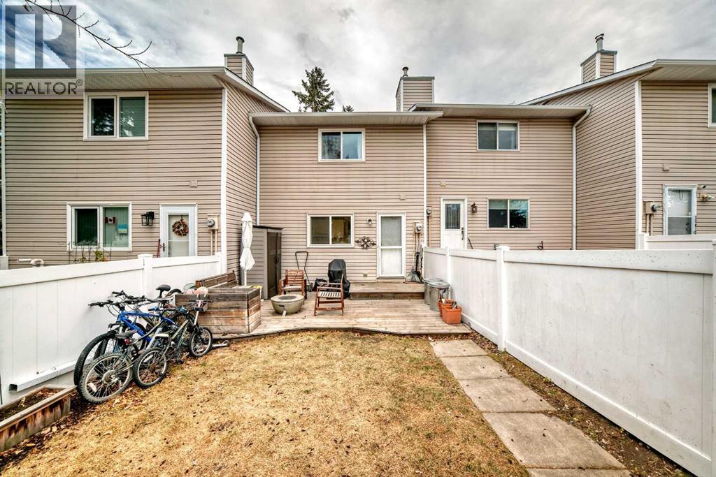 Single Family House for Sale in  Woodfern Road SW Woodbine Calgary 