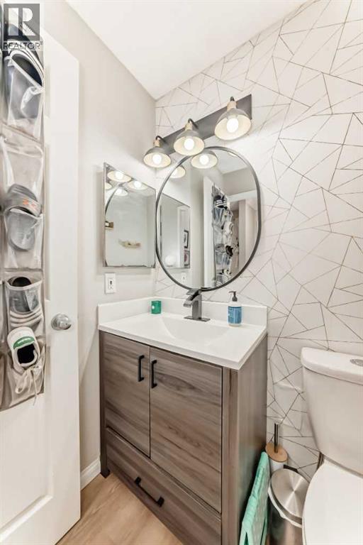 Single Family House for Sale in  Woodfern Road SW Woodbine Calgary 