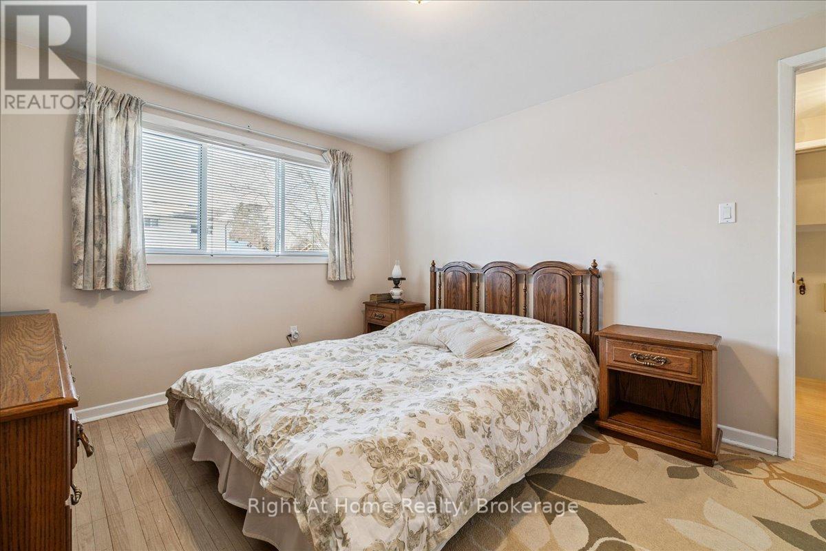 251 ELMWOOD ROAD - 12