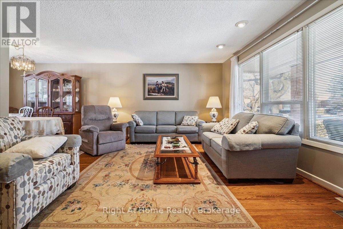 251 ELMWOOD ROAD - 5