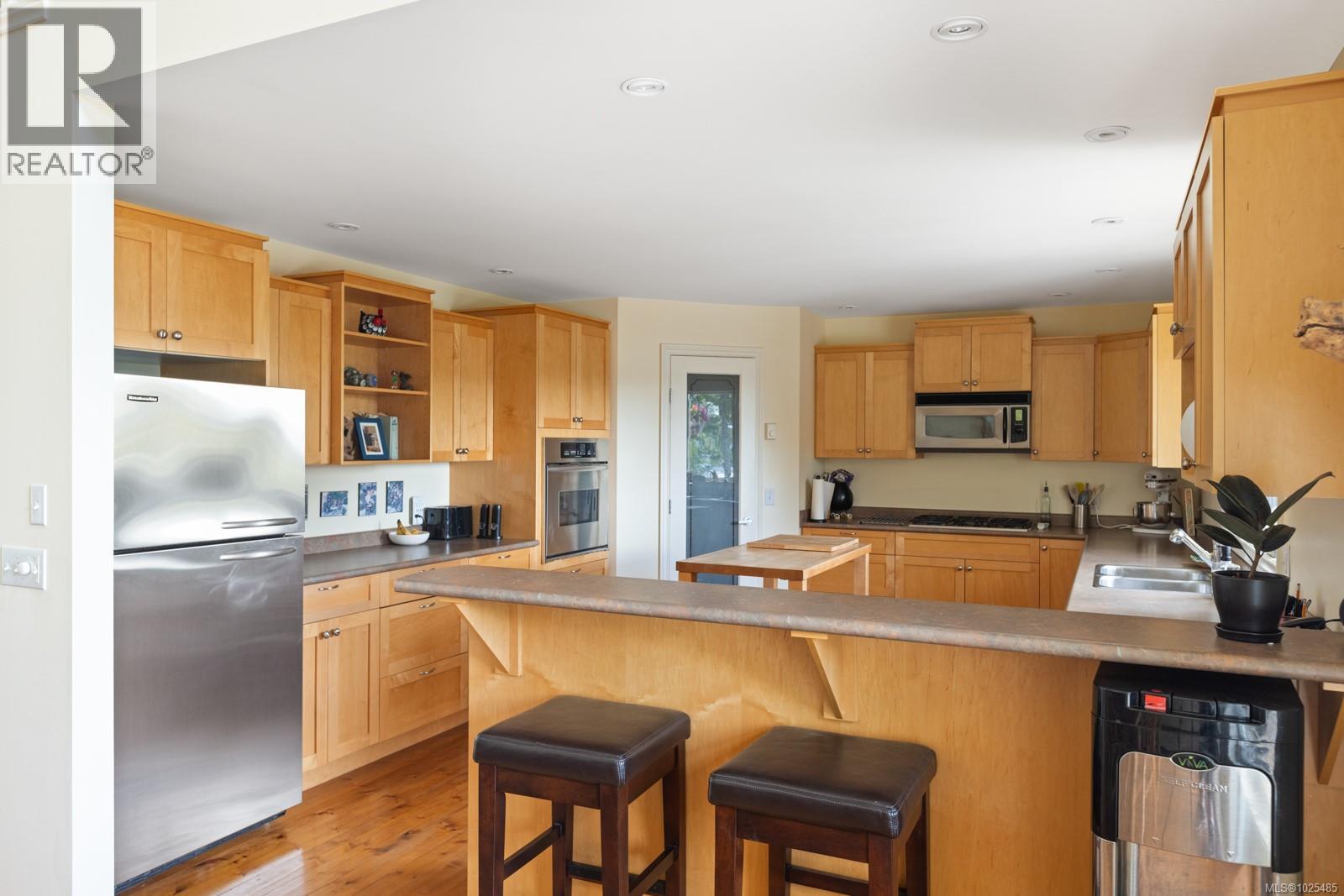  103 Murrelet Place, Salt Spring